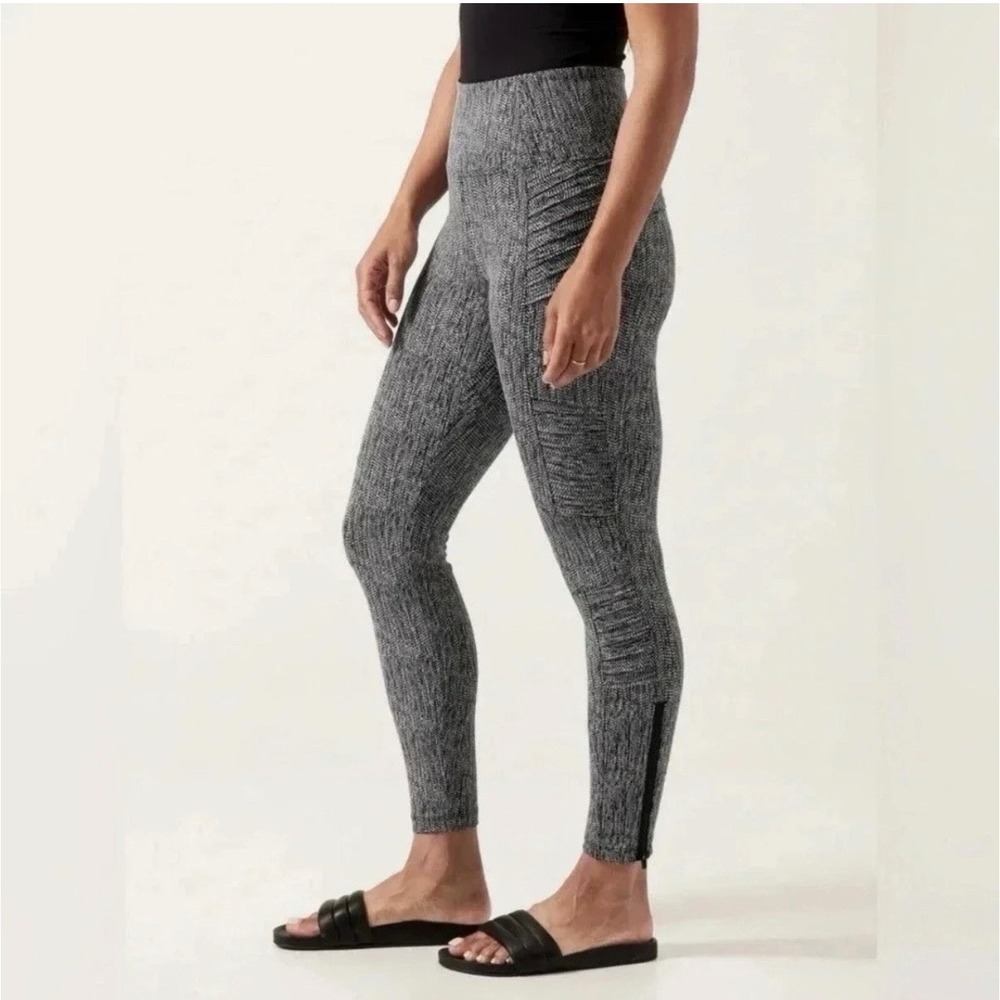 Athleta Delancey Textured‎ Moto Tight Leggings XL Black White Pattern EUC